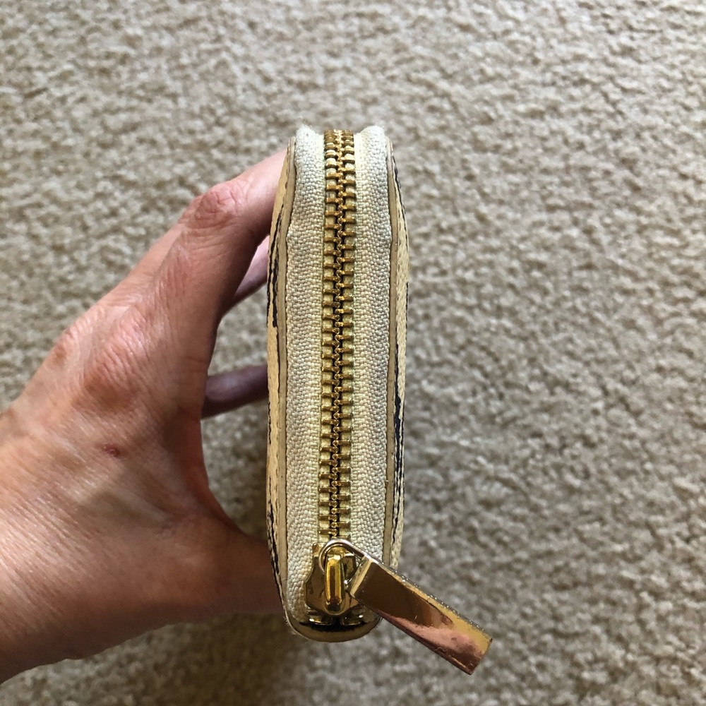 SOLD🚫🚫Tory Burch Wallet - Picture 5 of 8